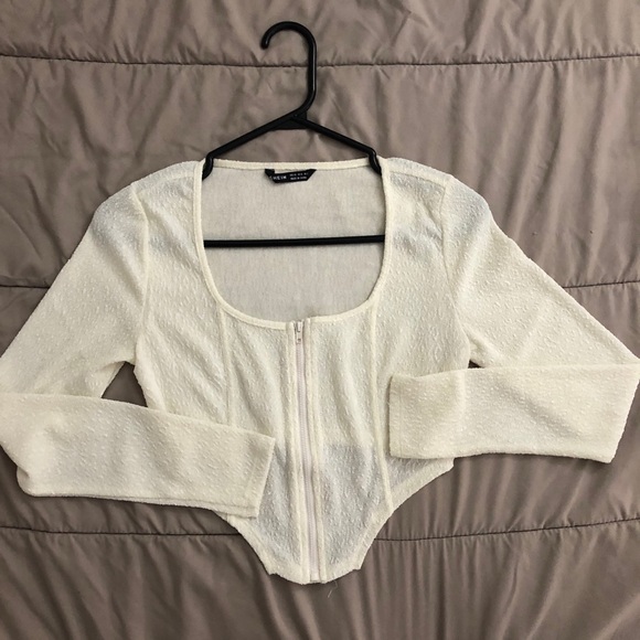 SHEIN | asymmetrical fuzzy top. - Picture 3 of 4